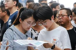 库里：当詹库杜退役时 东契奇&亚历山大&爱德华兹会是联盟新门面